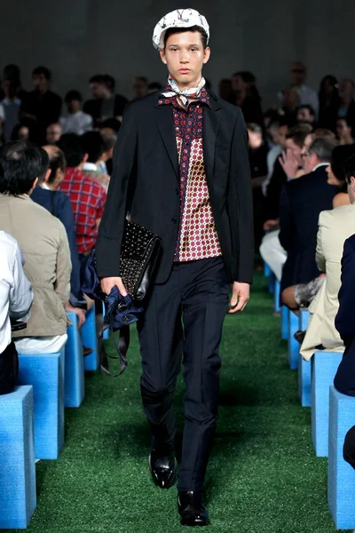 Look 39